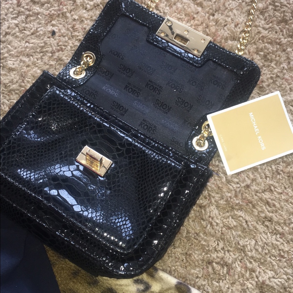 Michael Kors cross body purse
